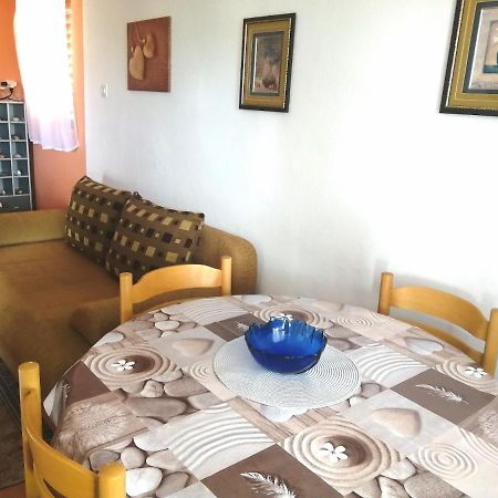 Apartmani Zmiric Primošten Exterior foto