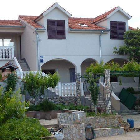 Apartmani Zmiric Primošten Exterior foto