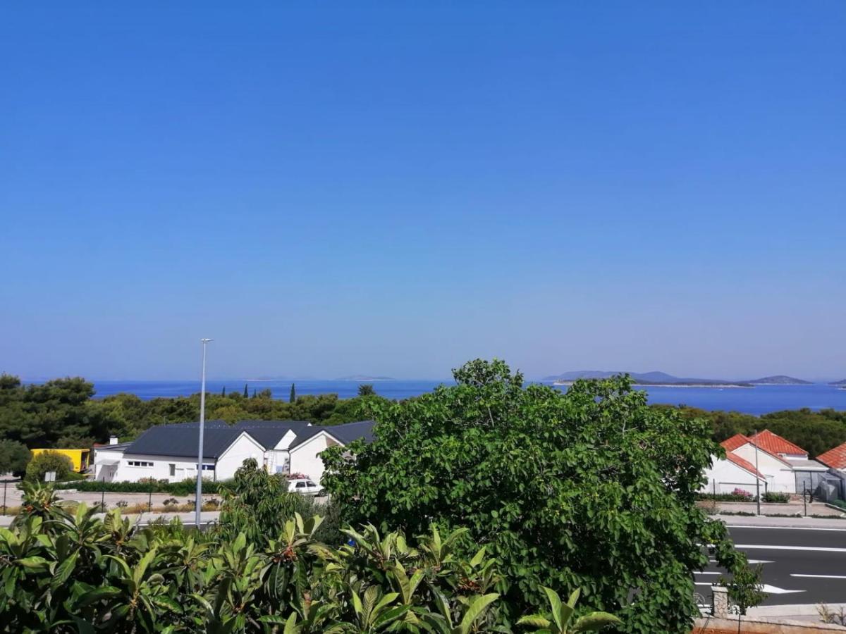 Apartmani Zmiric Primošten Exterior foto