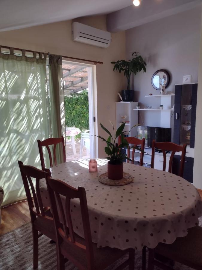 Apartmani Zmiric Primošten Exterior foto