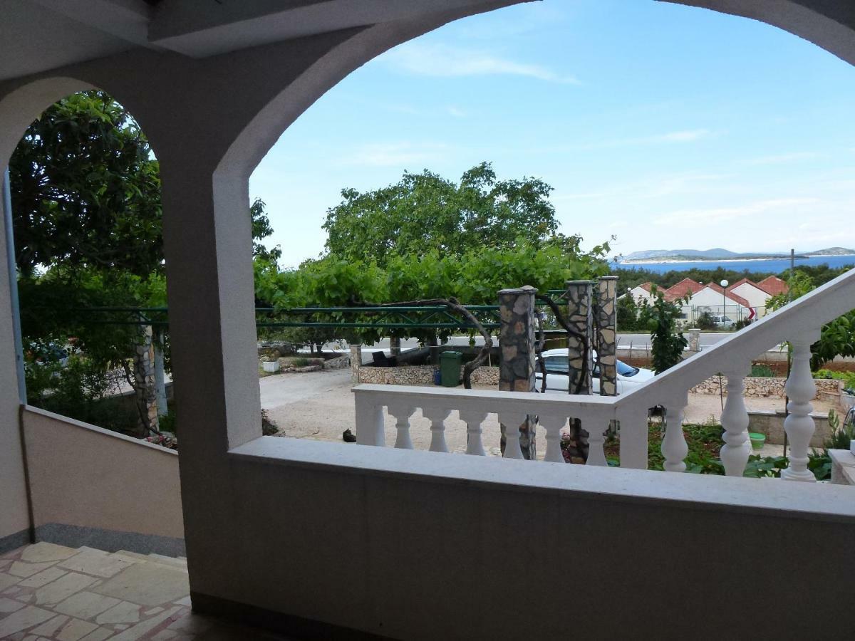 Apartmani Zmiric Primošten Exterior foto