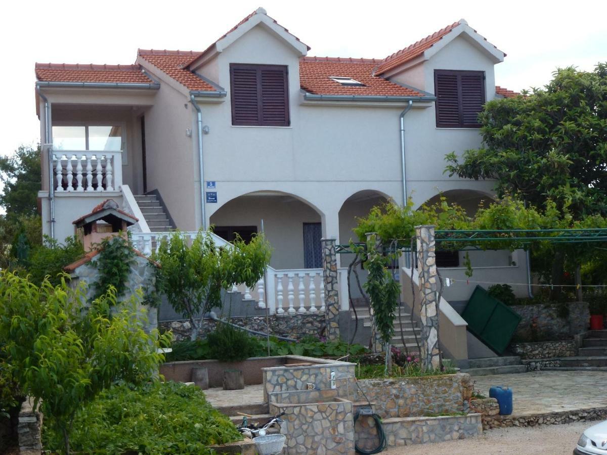 Apartmani Zmiric Primošten Exterior foto